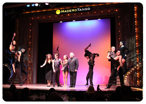 Discover the world of tango in Buenos Aires !