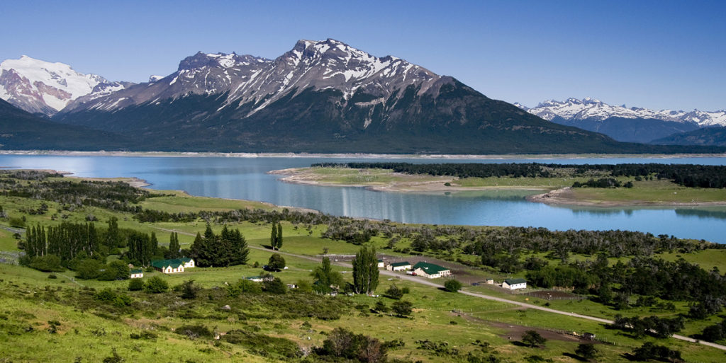 Estancia Nibepo Aike day trip from El Calafate